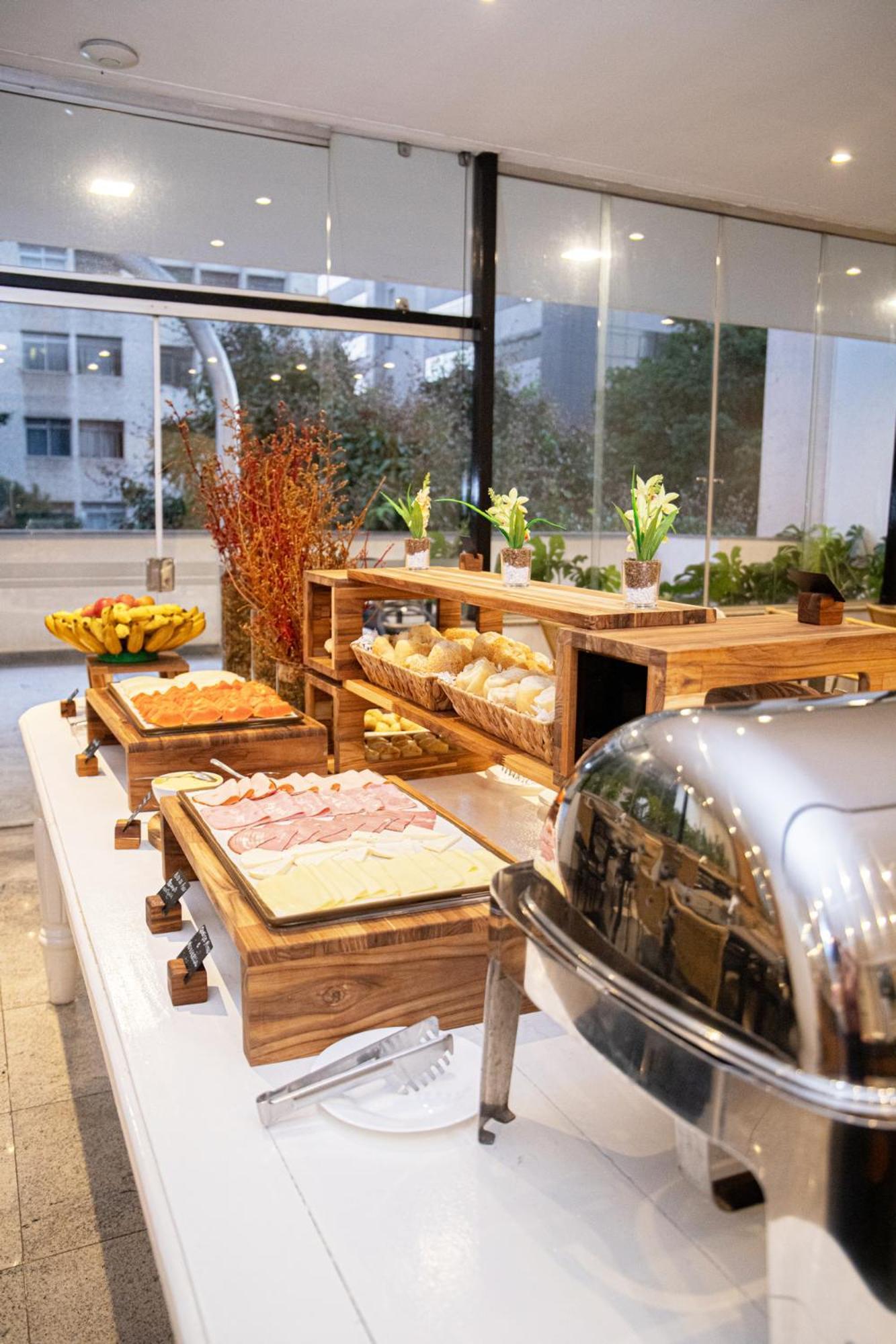Bh Palace Hotel 3*
